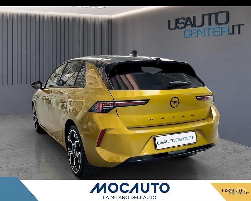 Usata Opel Astra Ultimate 131 CV (96 kW) 2022 Giallo Berlina