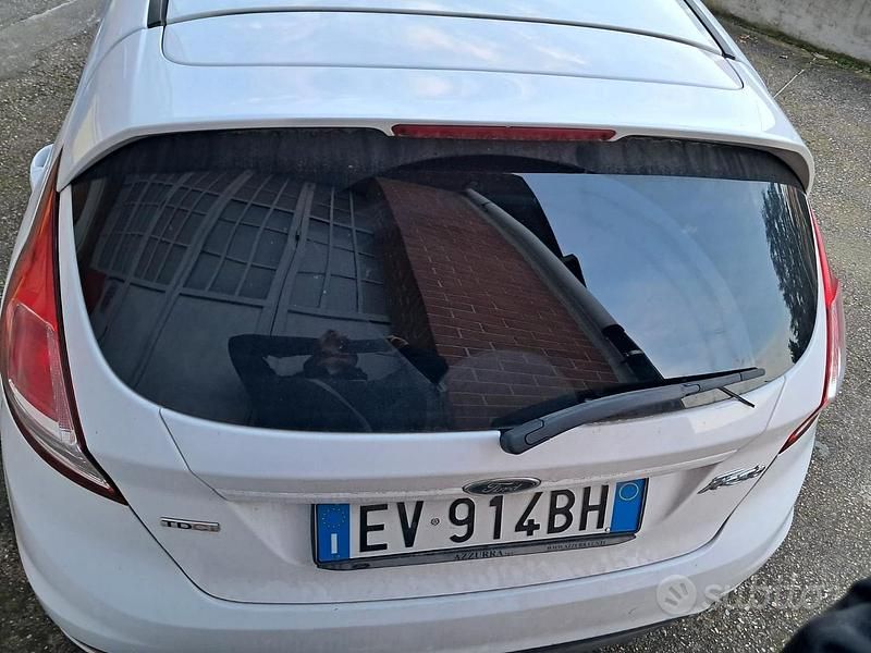 Usata Ford Fiesta 2014 Bianco Utilitaria