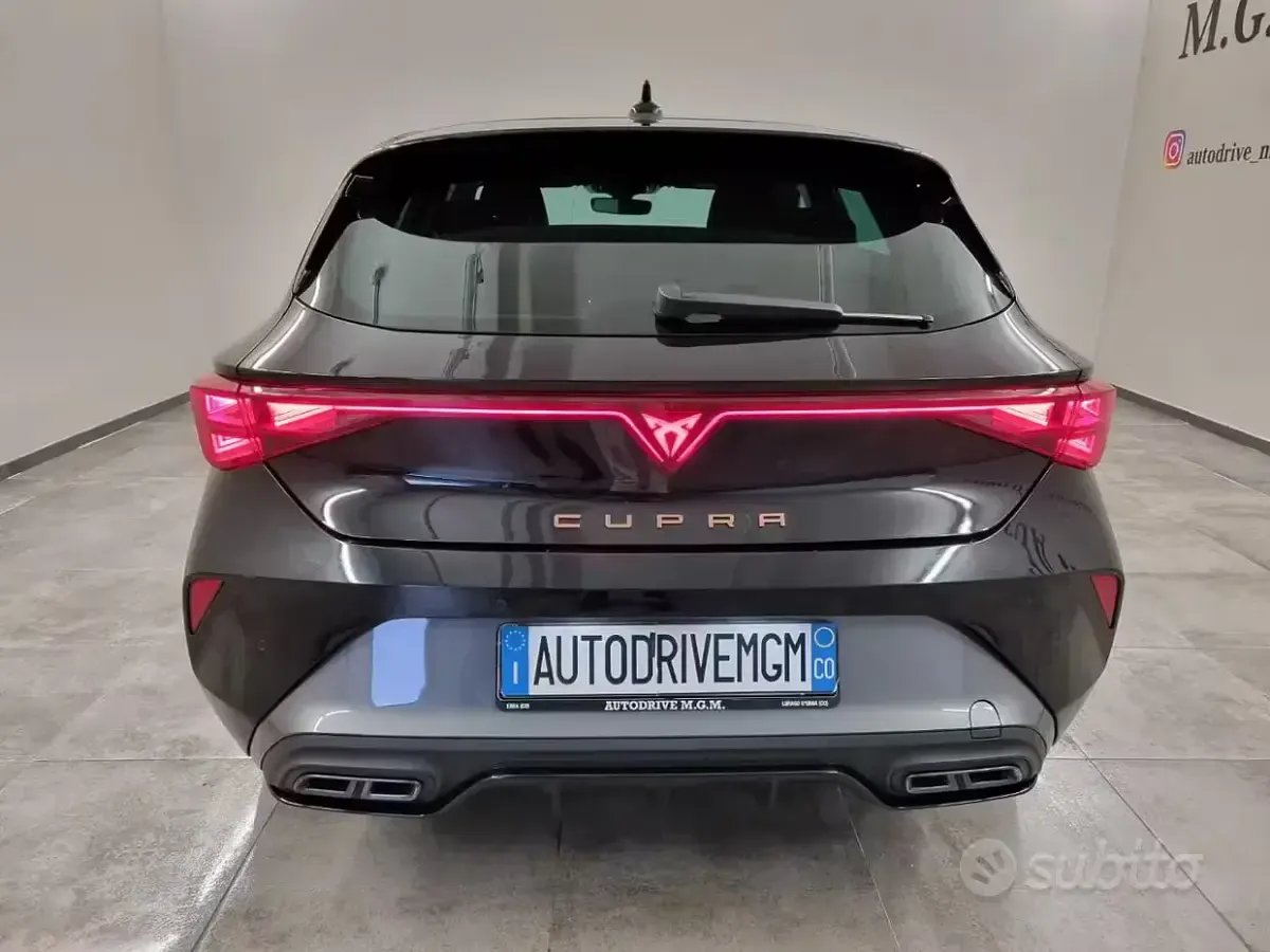 Usata Cupra Leon 150 CV (110 kW) 2025 Nero Berlina