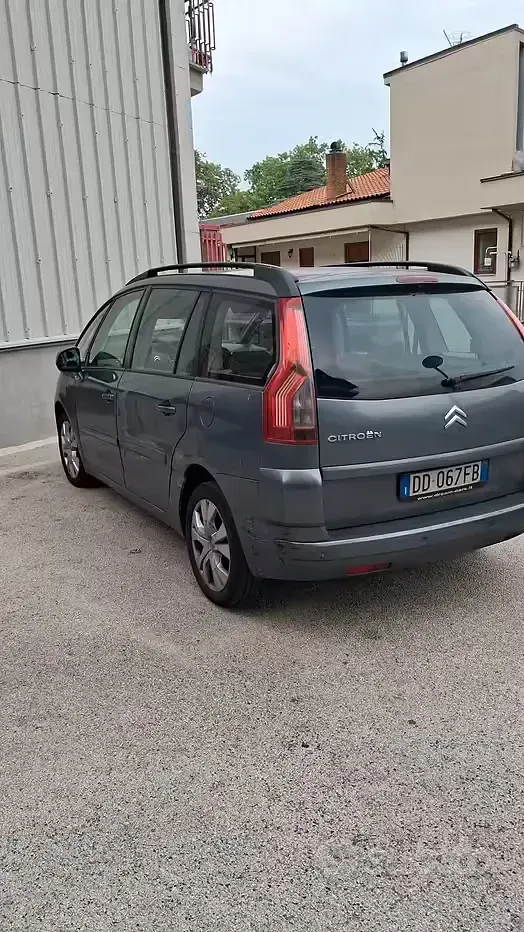 Usata Citroën C4 109 CV (80 kW) 2007 Grigio Monovolume