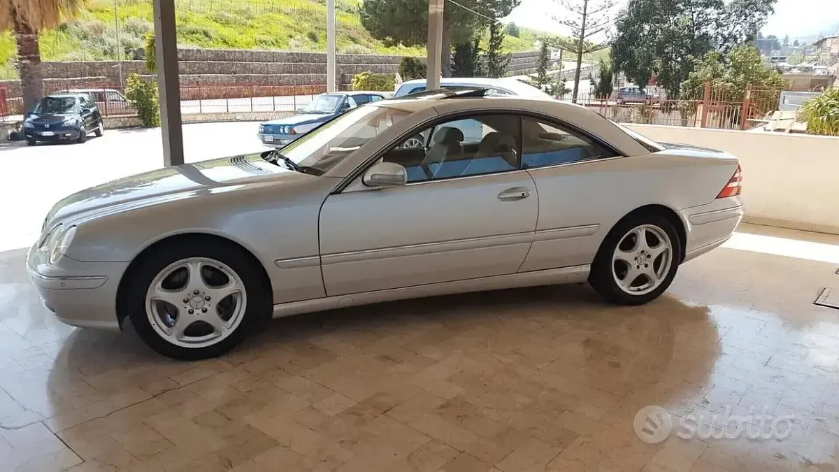 Usata Mercedes CL500 306 CV (225 kW) 2001 Grigio Coupé