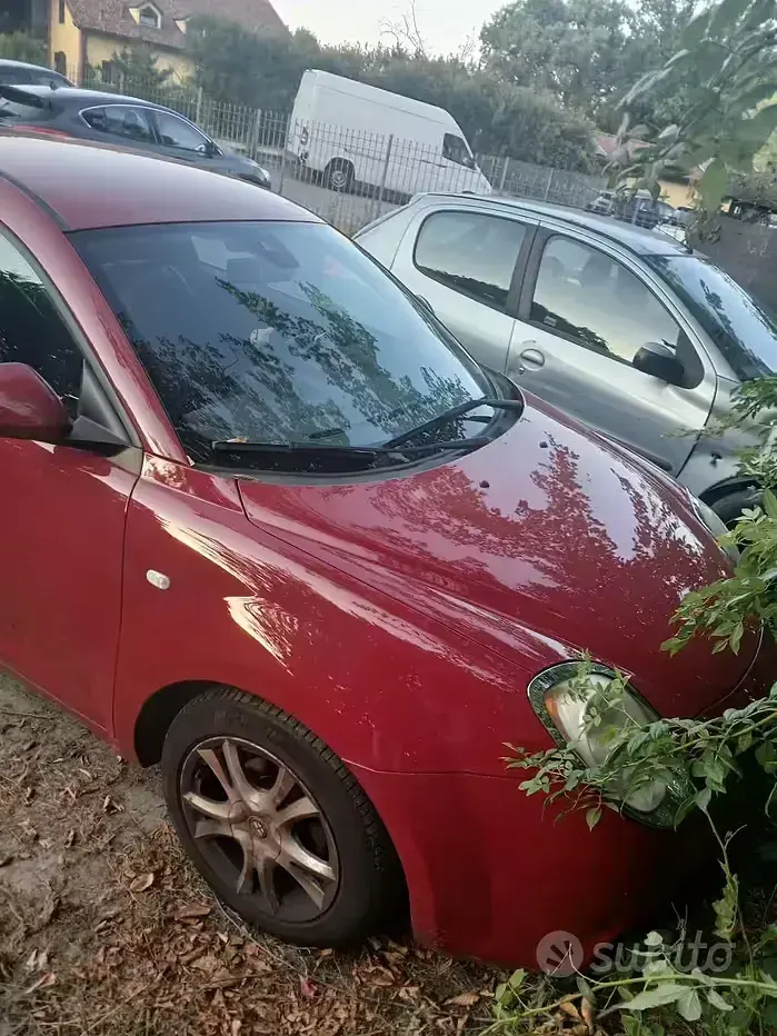 Usata Alfa Romeo MiTo 105 CV (77 kW) 2011 Rosso Utilitaria