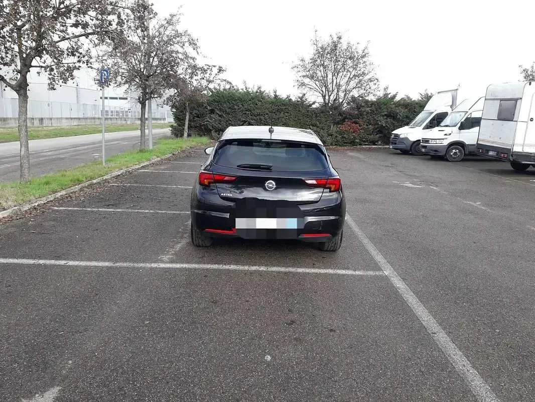 Usata Opel Astra Business Elegance 122 CV (89 kW) 2021 Nero Berlina