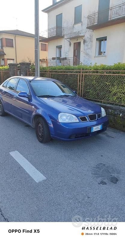 Usata Chevrolet Nubira 2003 Blu Berlina