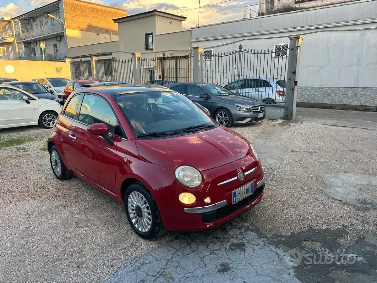 Usata Fiat 500 Lounge 69 CV (50 kW) 2012 Rosso Utilitaria