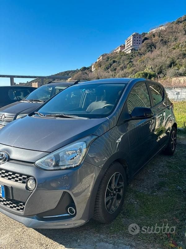 Usata Hyundai i10 67 CV (49 kW) 2018 Grigio Utilitaria