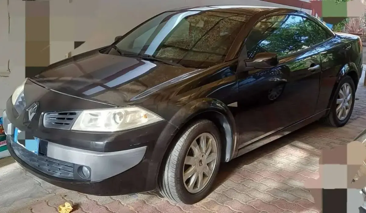 Usata Renault Mégane Cabriolet Dynamique 131 CV (96 kW) 2006 Nero Cabrio
