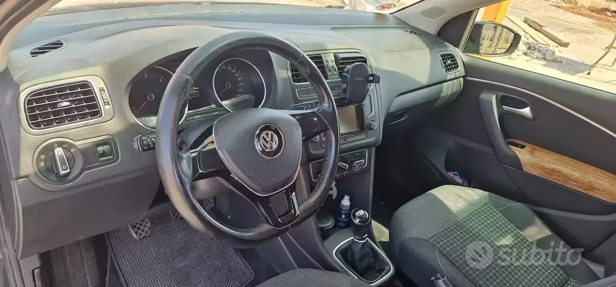 Usata VW Polo 75 CV (55 kW) 2014 Berlina
