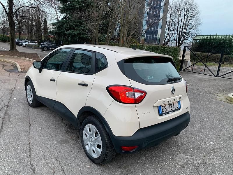 Usata Renault Captur 110 CV (80 kW) 2013 SUV