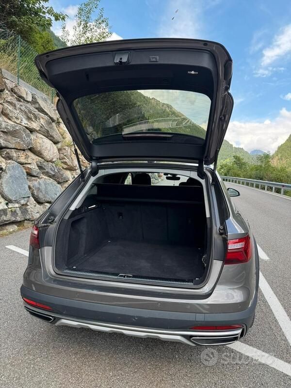 Usata Audi A4 Allroad 150 CV (110 kW) 2022 Grigio Station wagon