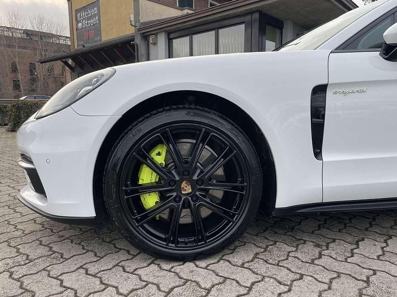 Usata Porsche Panamera 330 CV (242 kW) 2019 Bianco Berlina