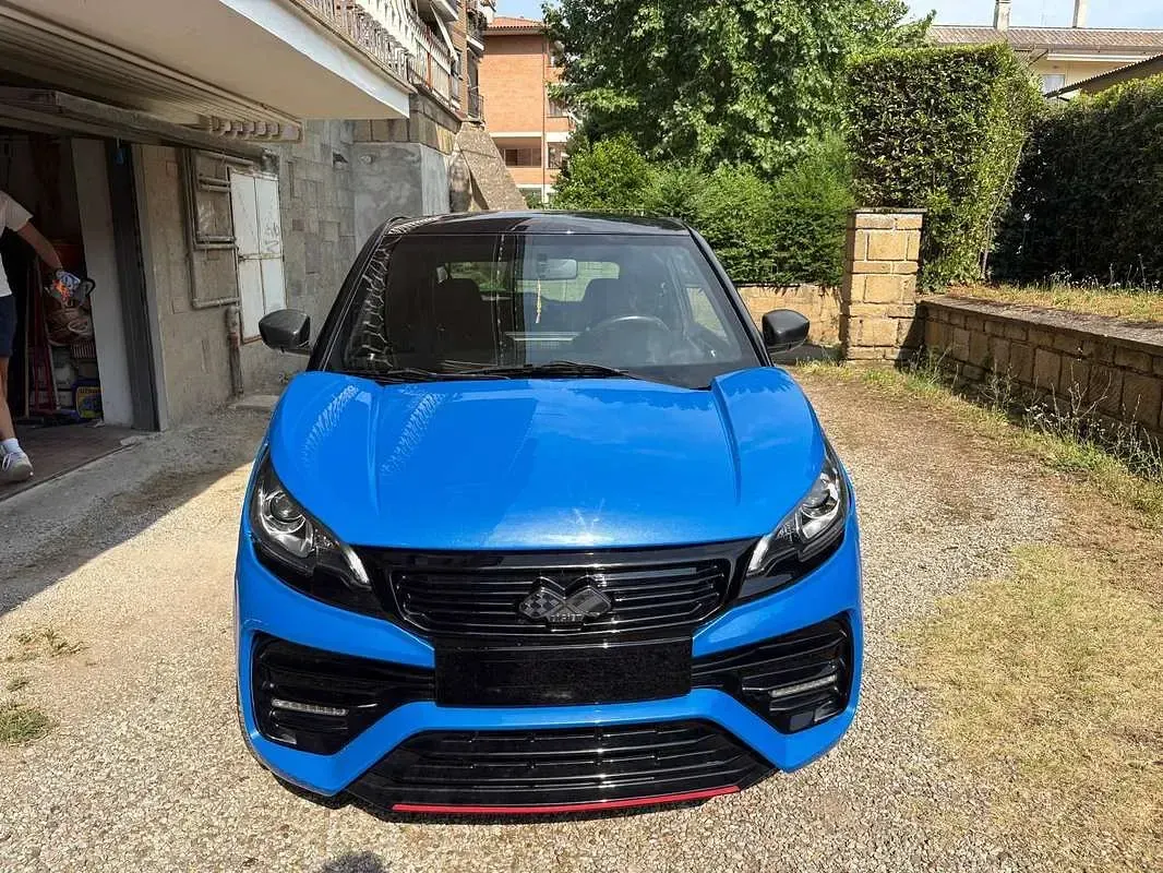 Usata Ligier JS50 2023 Blu/azzurro Utilitaria