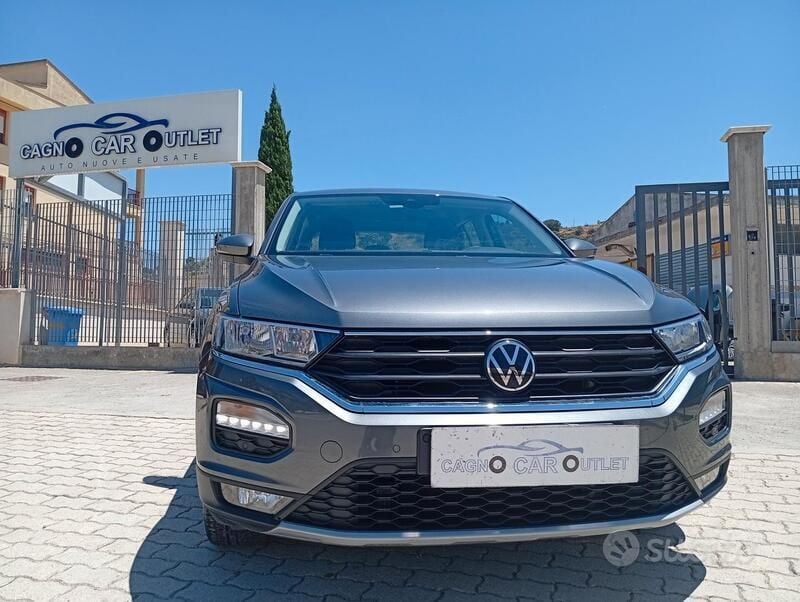 Usata VW T-Roc Business 150 CV (110 kW) 2021 Grigio SUV