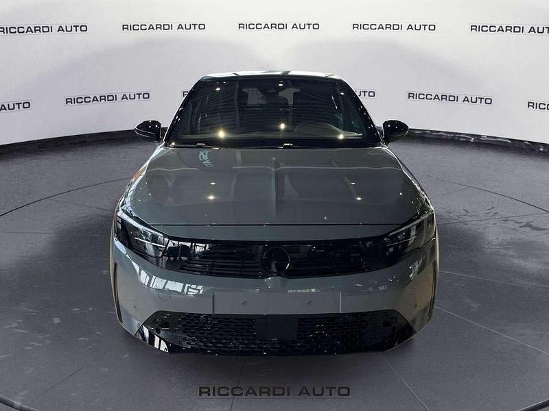 Nuova Opel Corsa 100 CV (73 kW) 2026 Grigio Utilitaria