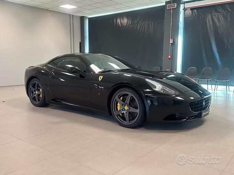 Usata Ferrari California 460 CV (338 kW) 2011 Nero Cabrio