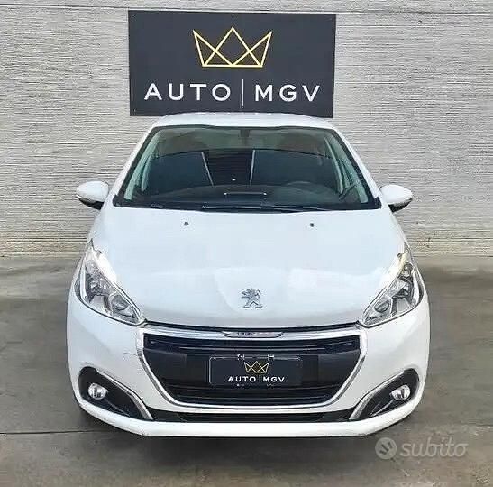 Usata Peugeot 208 Active 82 CV (60 kW) 2017 Bianco Utilitaria