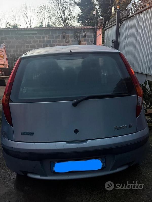 Usata 2000 Fiat Punto Tre volumi | 1200 € (Ottimo prezzo) - Immagine 1/4