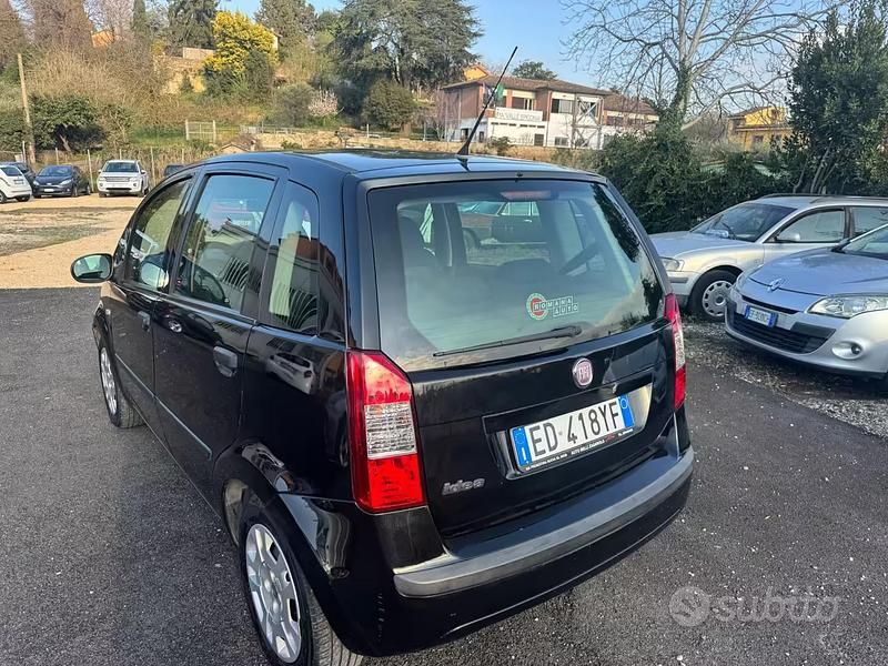 Usata Fiat Idea Dynamic 77 CV (56 kW) 2010 Nero Monovolume