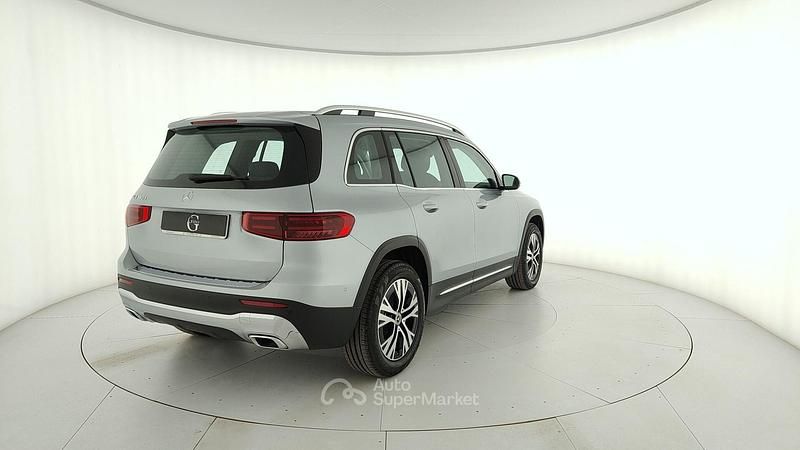 Usata Mercedes GLB180 Advanced 116 CV (85 kW) 2025 Argento hightech SUV