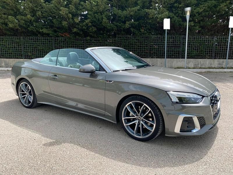 Usata Audi A5 Cabriolet S-Line 204 CV (150 kW) 2023 Grigio Cabrio