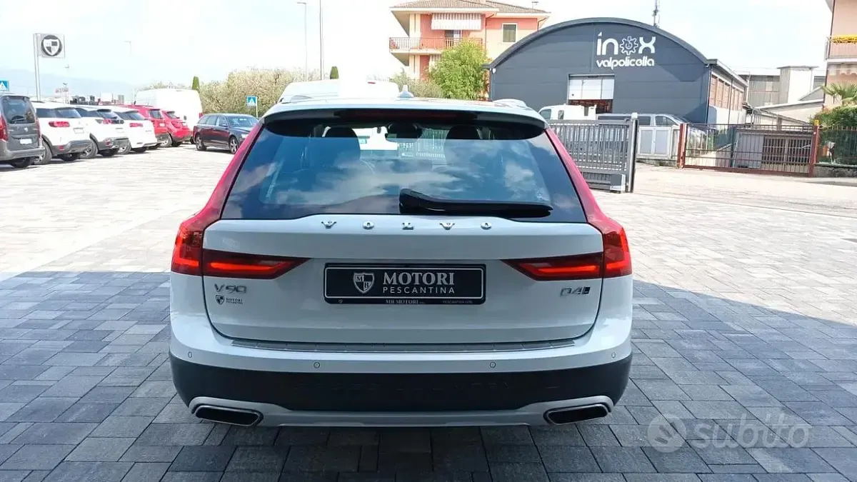 Usata Volvo V90 CC 190 CV (139 kW) 2019 Bianco Station wagon