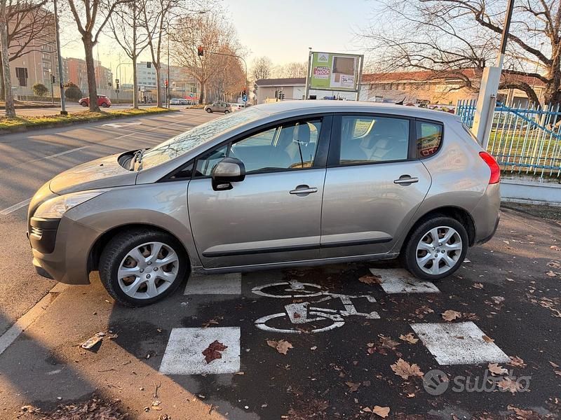 Usata Peugeot 3008 Active 120 CV (88 kW) 2010 Grigio Station wagon