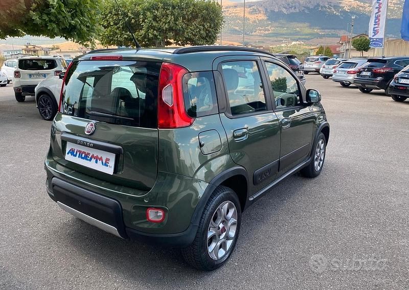 Usata Fiat Panda 4x4 S 75 CV (55 kW) 2014 Verde Utilitaria