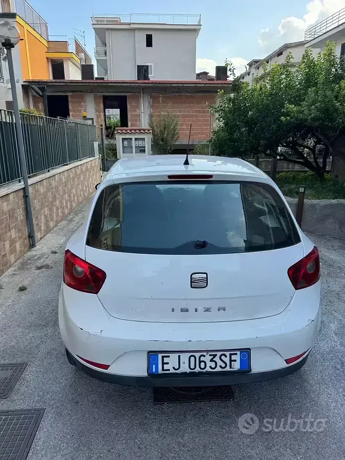 Usata Seat Ibiza 75 CV (55 kW) 2011 Bianco Berlina