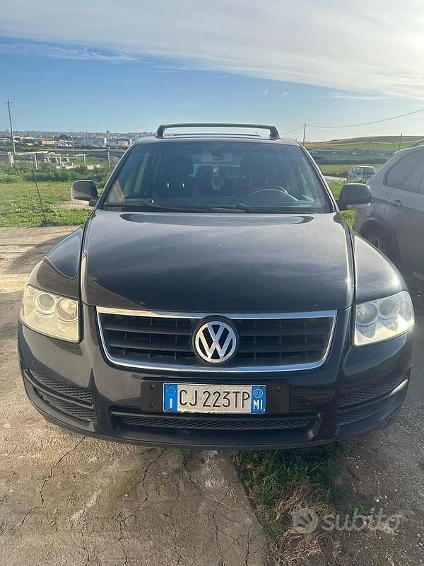 Nero Usata 2003 VW Touareg SUV | 4500 € (Cara) - Immagine 1/4