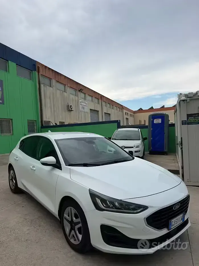 Usata Ford Focus Business Edition 120 CV (88 kW) 2022 Bianco Berlina