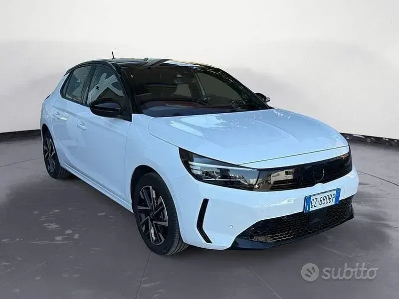 Usata Opel Corsa 101 CV (74 kW) 2025 Nero Utilitaria