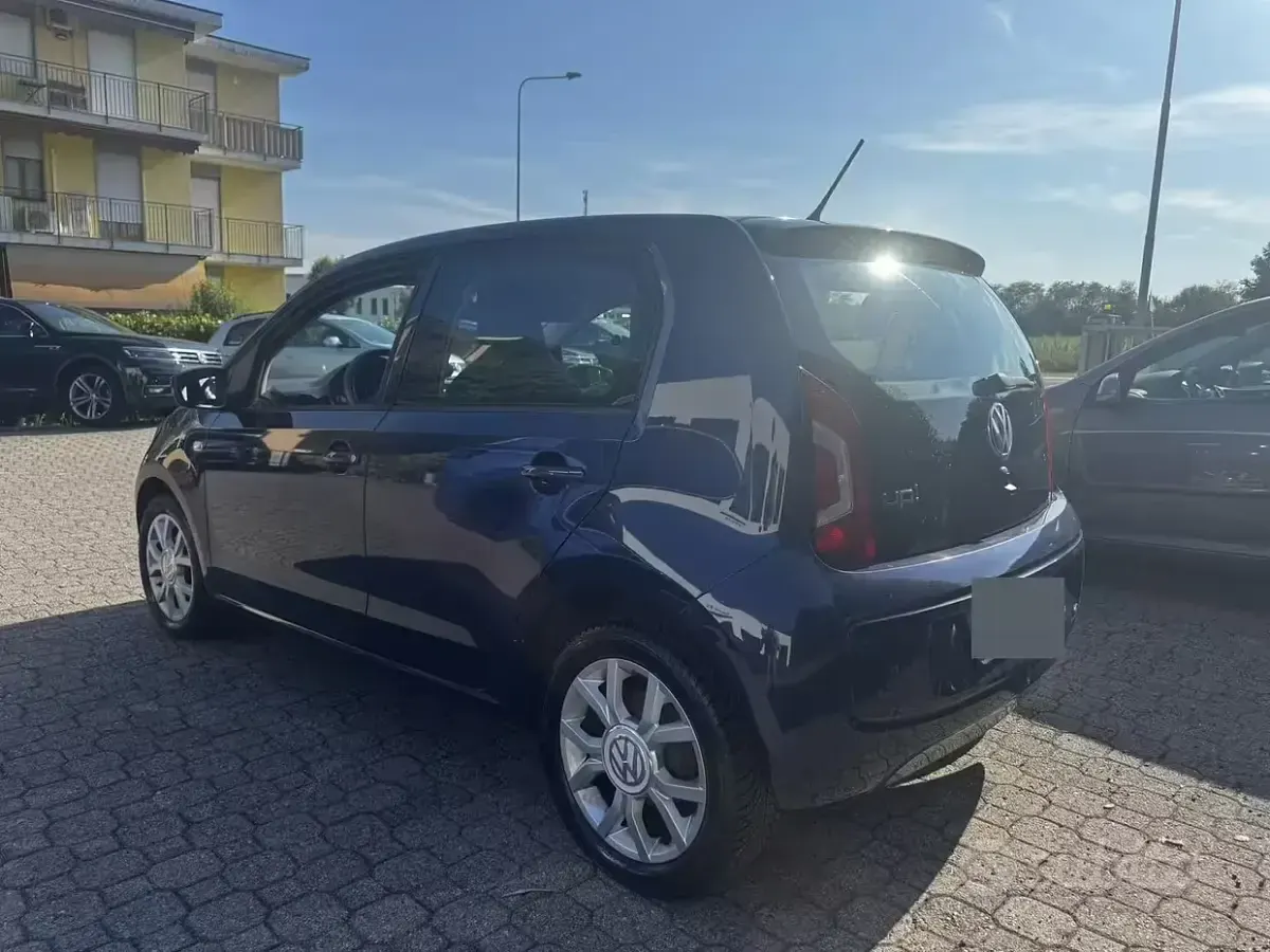 Usata VW up! 60 CV (44 kW) 2016 Bluazzurro Utilitaria