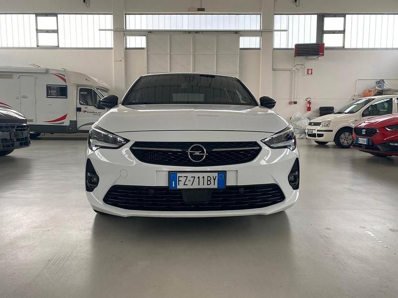 Usata Opel Corsa GS Line 102 CV (75 kW) 2019 Bianco Berlina