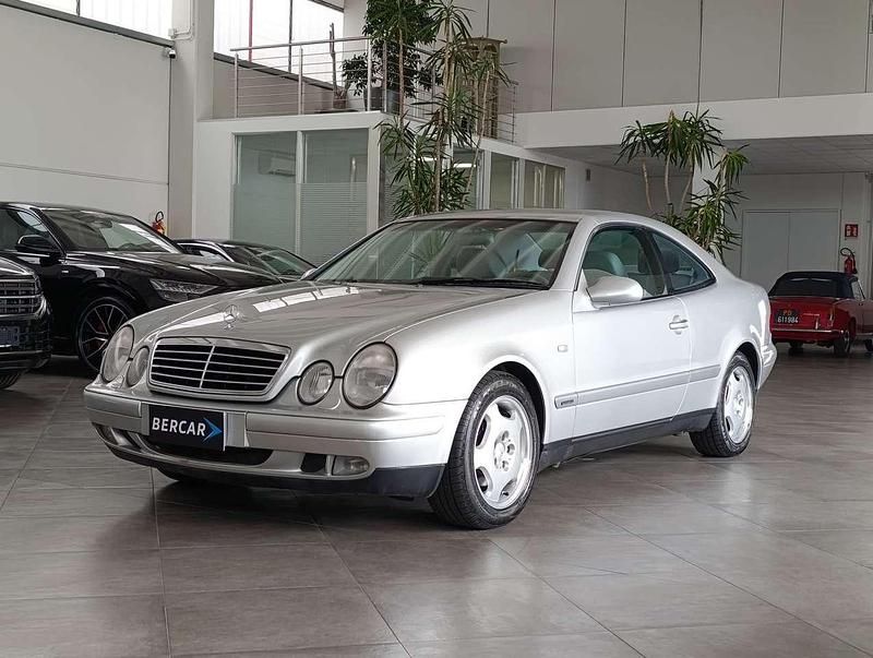Usata Mercedes CLK200 Avantgarde 190 CV (139 kW) 1999 Argento Coupé