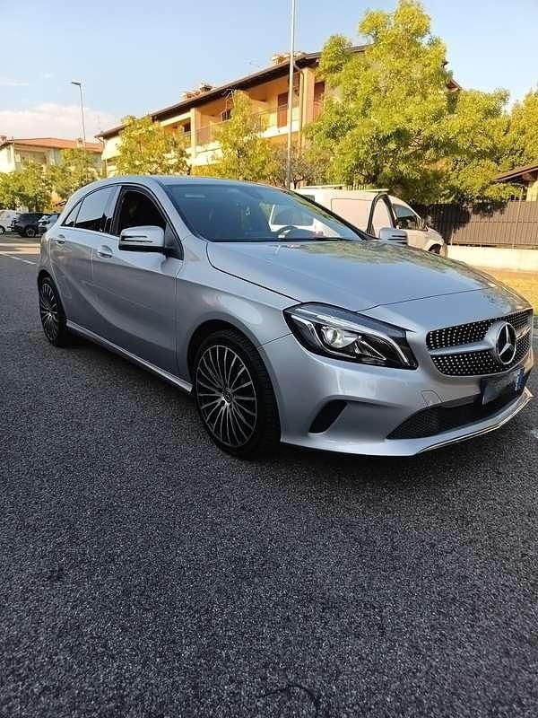 Usata Mercedes 170 Business 90 CV (66 kW) 2018 Argento