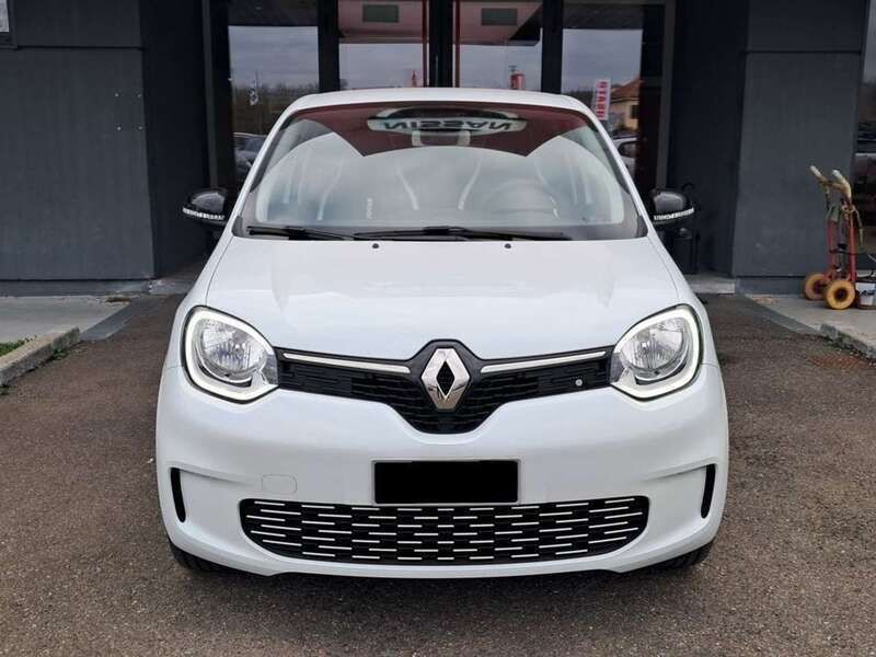 Usata Renault Twingo Urban Night 30 kW (42 CV) 2022 Bianco Utilitaria