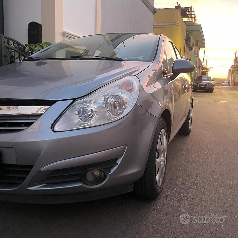 Usata Opel Corsa Cosmo 75 CV (55 kW) 2008 Grigio Utilitaria