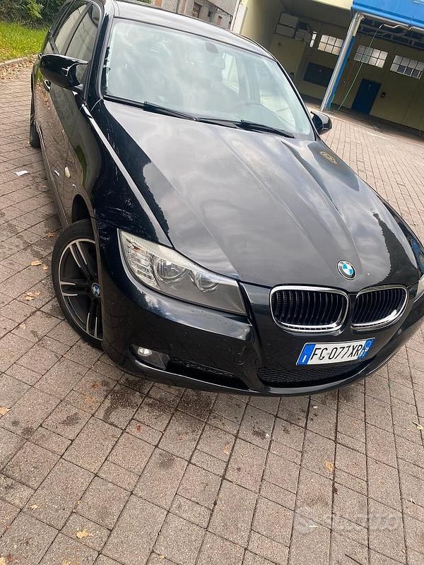 Begagnad BMW 320 184 HK (135 kW) 2010 Sedan