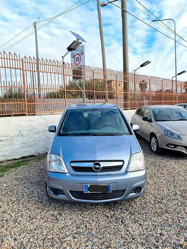 Usata Opel Meriva Enjoy 90 CV (66 kW) 2007 Grigio Monovolume
