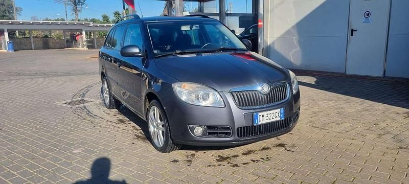 Usata 2008 Skoda Fabia Comfort Station wagon | 2600 € (Cara) - Immagine 1/4
