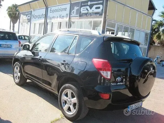 Usata Toyota RAV4 Sol 136 CV (100 kW) 2006 Nero SUV