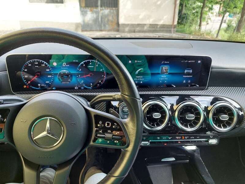 Usata Mercedes A180 136 CV (100 kW) 2020 Nero Berlina
