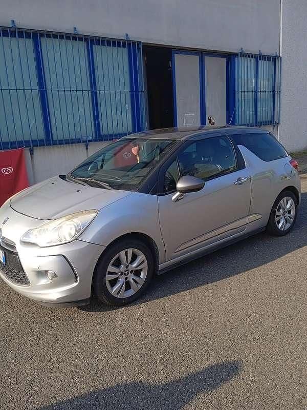 Usata Citroën DS3 Chic 68 CV (50 kW) 2013 Grigio Berlina