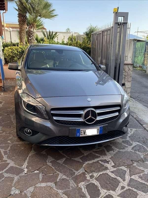 Usata Mercedes A200 136 CV (100 kW) 2014 Berlina