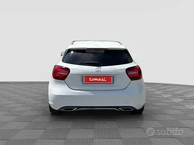 Usata Mercedes A180 109 CV (80 kW) 2018 Bianco Berlina