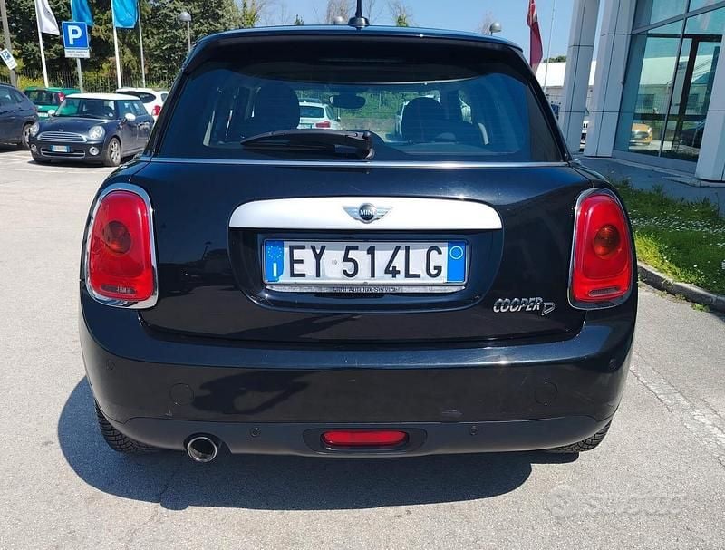 Usata Mini One D Business 116 CV (85 kW) 2015 Nero Utilitaria