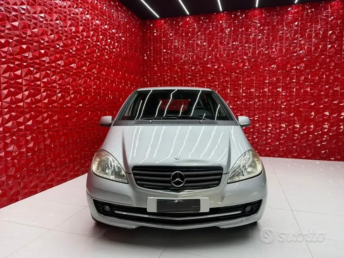 Usata Mercedes A160 Edition 95 CV (69 kW) 2010 Grigio Berlina