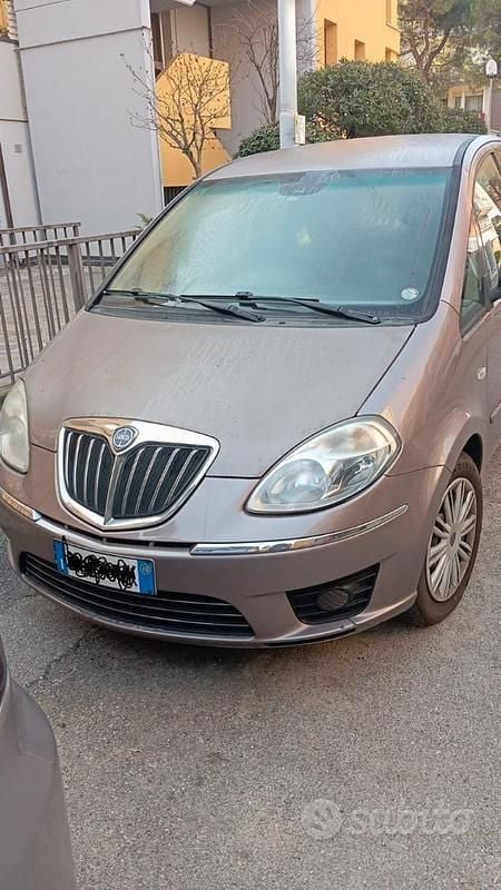 Usata Lancia Musa 95 CV (69 kW) 2009 Monovolume