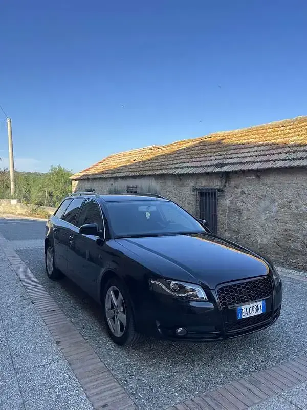 Usata Audi A4 140 CV (102 kW) 2010 Nero Station wagon