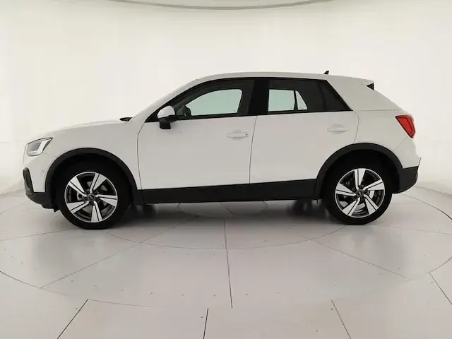 Usata Audi Q2 Admired 150 CV (110 kW) 2023 Bianco ibis SUV